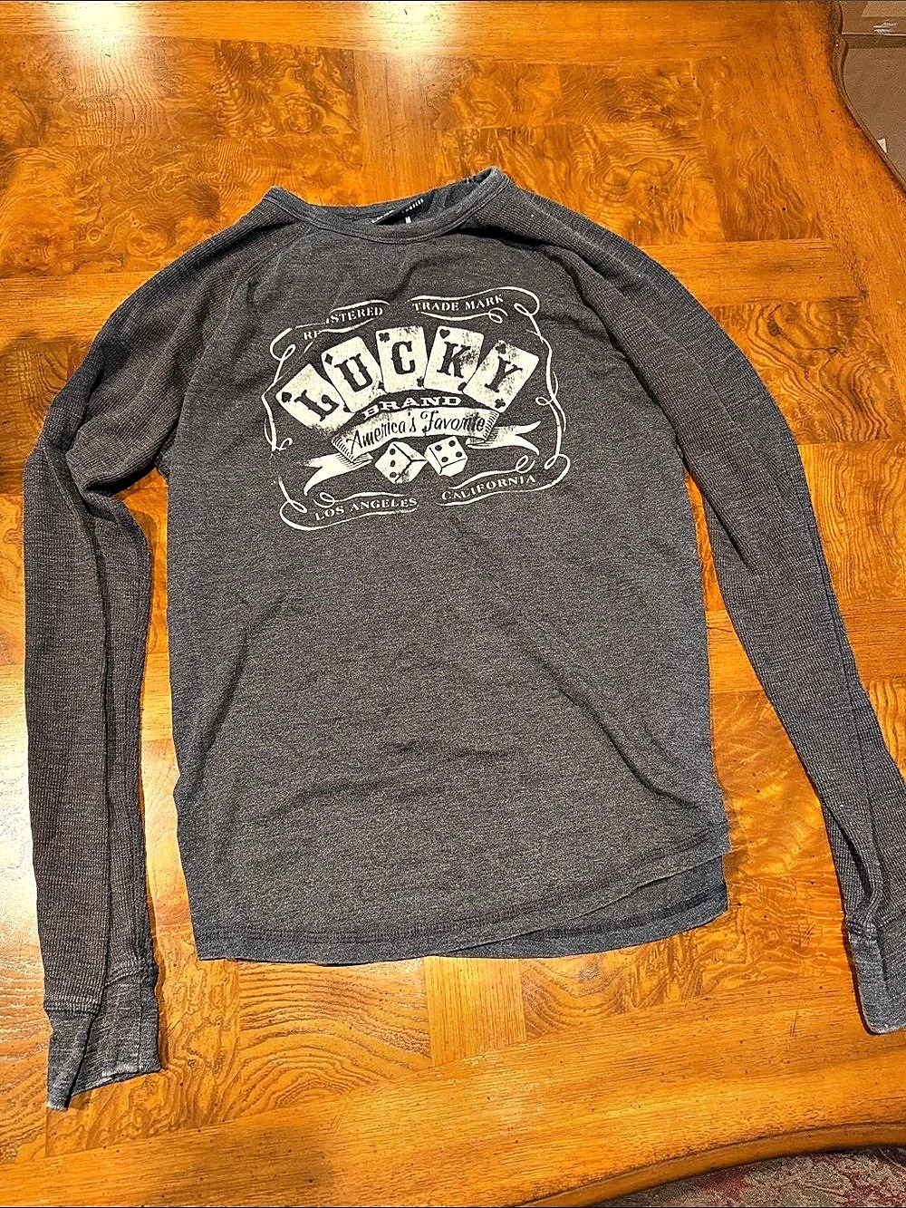 Lucky Brand Men's Graphic Long Sleeve Tee Medium